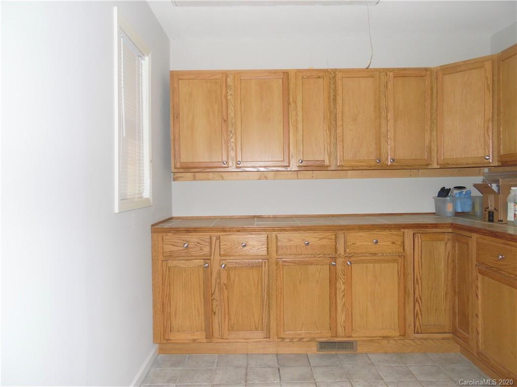631 Reservoir Road Marion, NC 28752 - Photo 15 of 29 Gallery Image 15