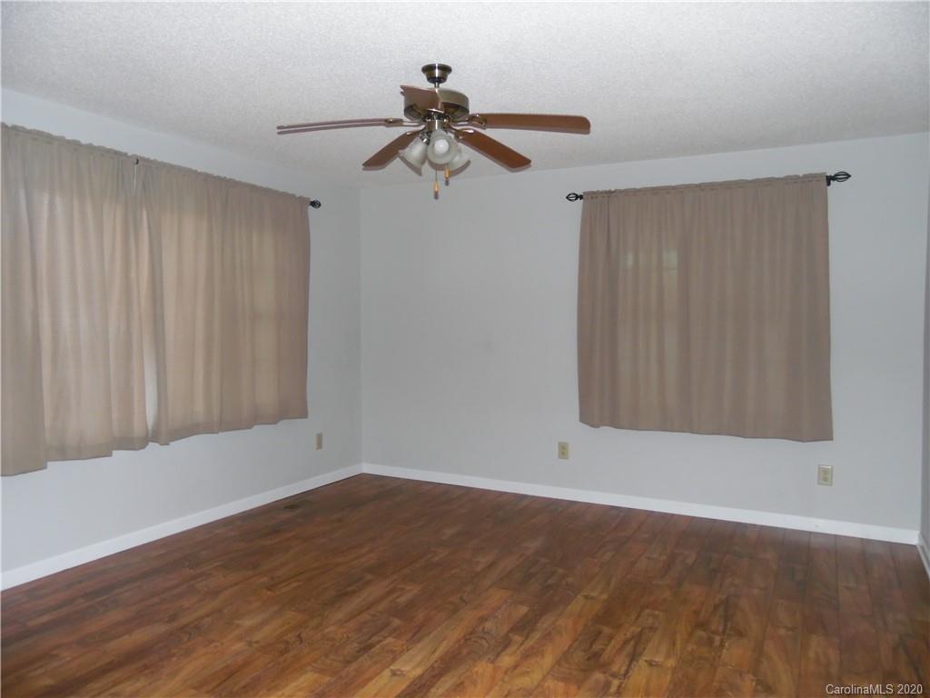 631 Reservoir Road Marion, NC 28752 - Photo 17 of 29 Gallery Image 17