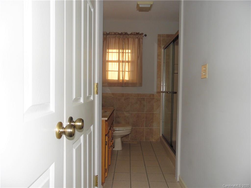 631 Reservoir Road Marion, NC 28752 - Photo 20 of 29 Gallery Image 20