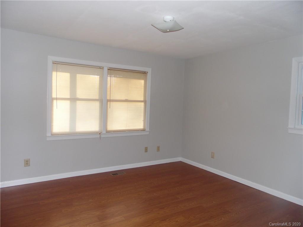 631 Reservoir Road Marion, NC 28752 - Photo 21 of 29 Gallery Image 21