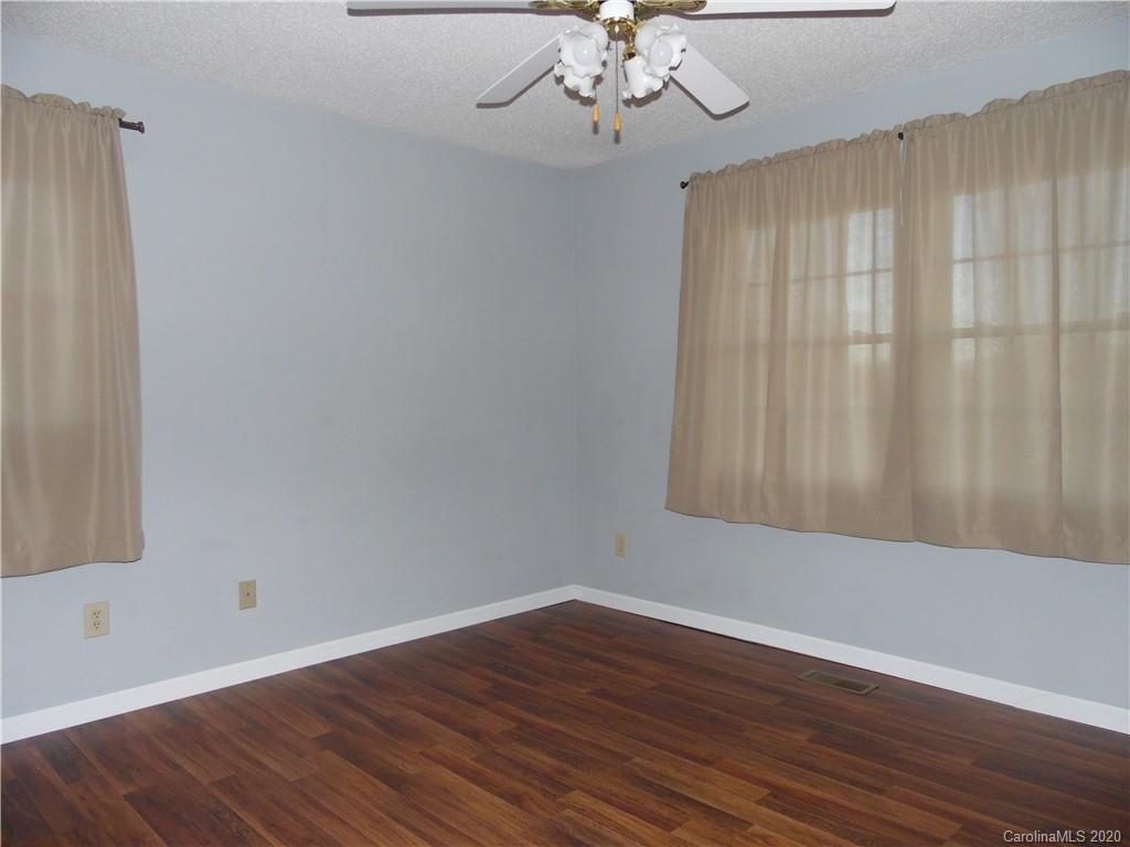 631 Reservoir Road Marion, NC 28752 - Photo 22 of 29 Gallery Image 22