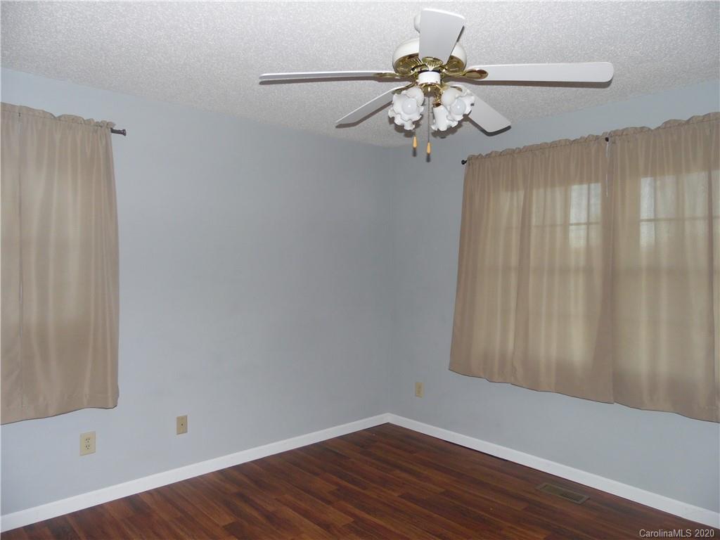 631 Reservoir Road Marion, NC 28752 - Photo 24 of 29 Gallery Image 24