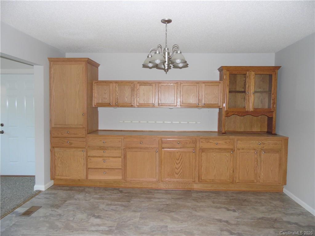 631 Reservoir Road Marion, NC 28752 - Photo 9 of 29 Gallery Image 9
