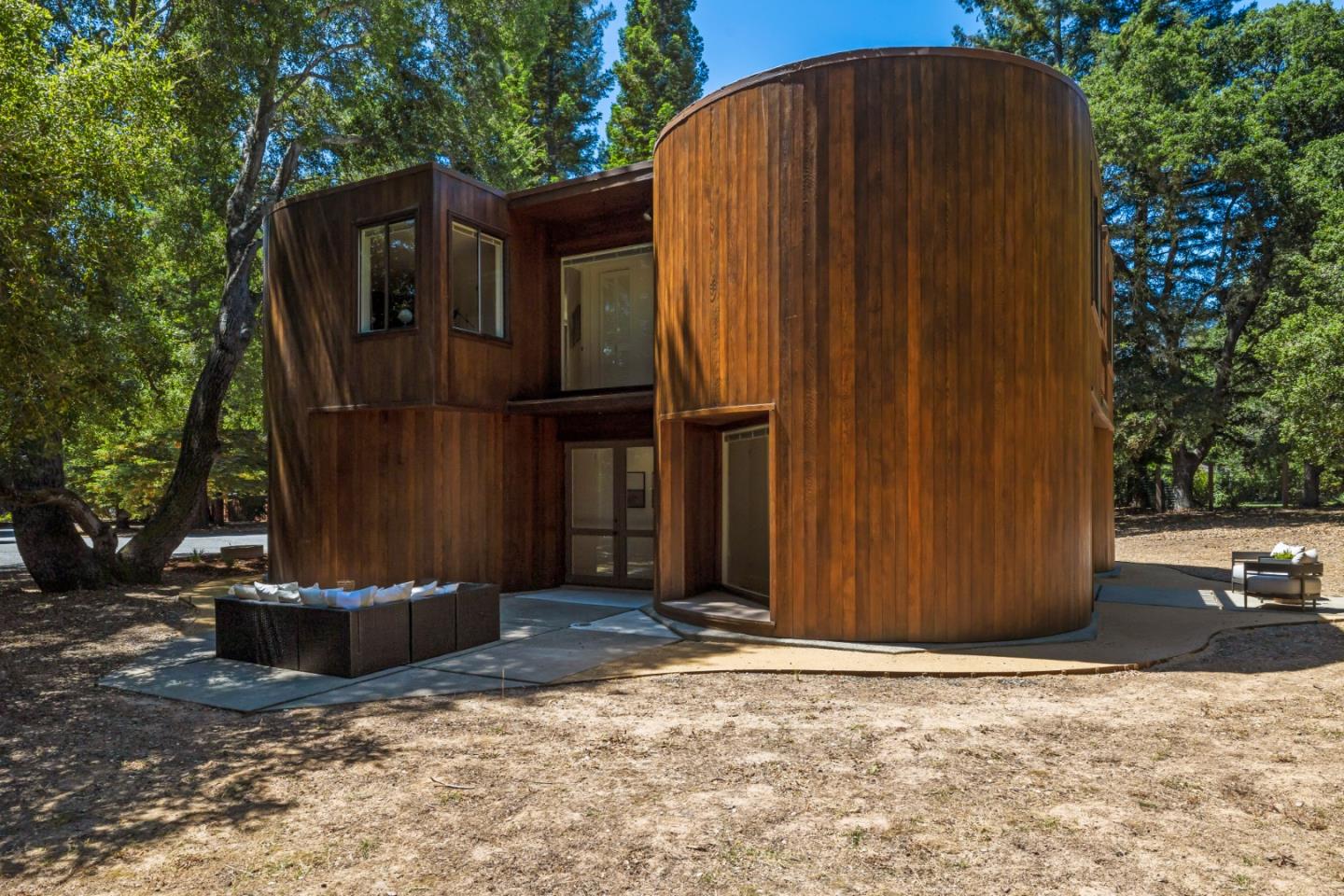 3364 Woodside Road Woodside, CA 94062 - Photo 9 of 48 a backyard of a house