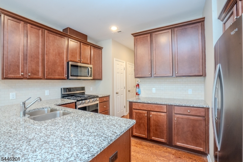 1018 Station Road Somerville, NJ 08876 - Photo 13 of 25