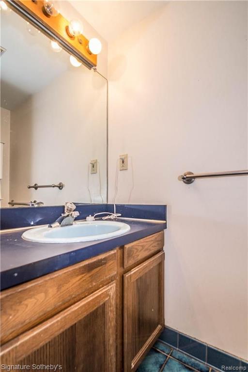 3670 Winter Creek Road Rochester Hills, MI 48307 - Photo 21 of 41