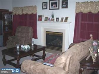 158 Quiet Road Sicklerville, NJ 08081 - Photo 3 of 12 Gallery Image 3