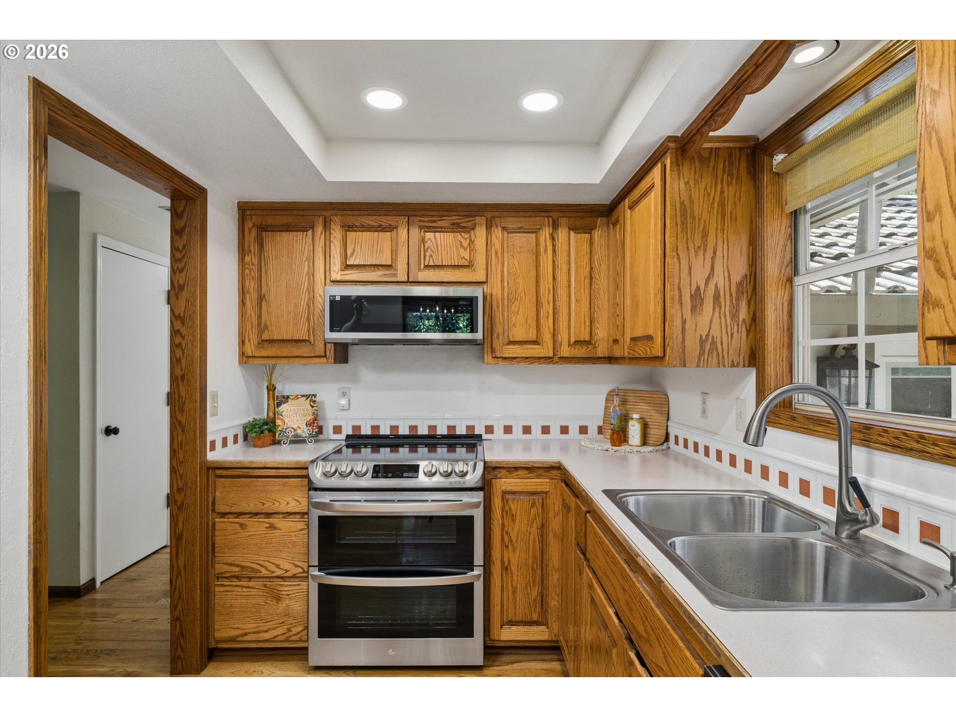 508 Cascade Drive Springfield, OR 97478 - Photo 12 of 45 Kitchen
