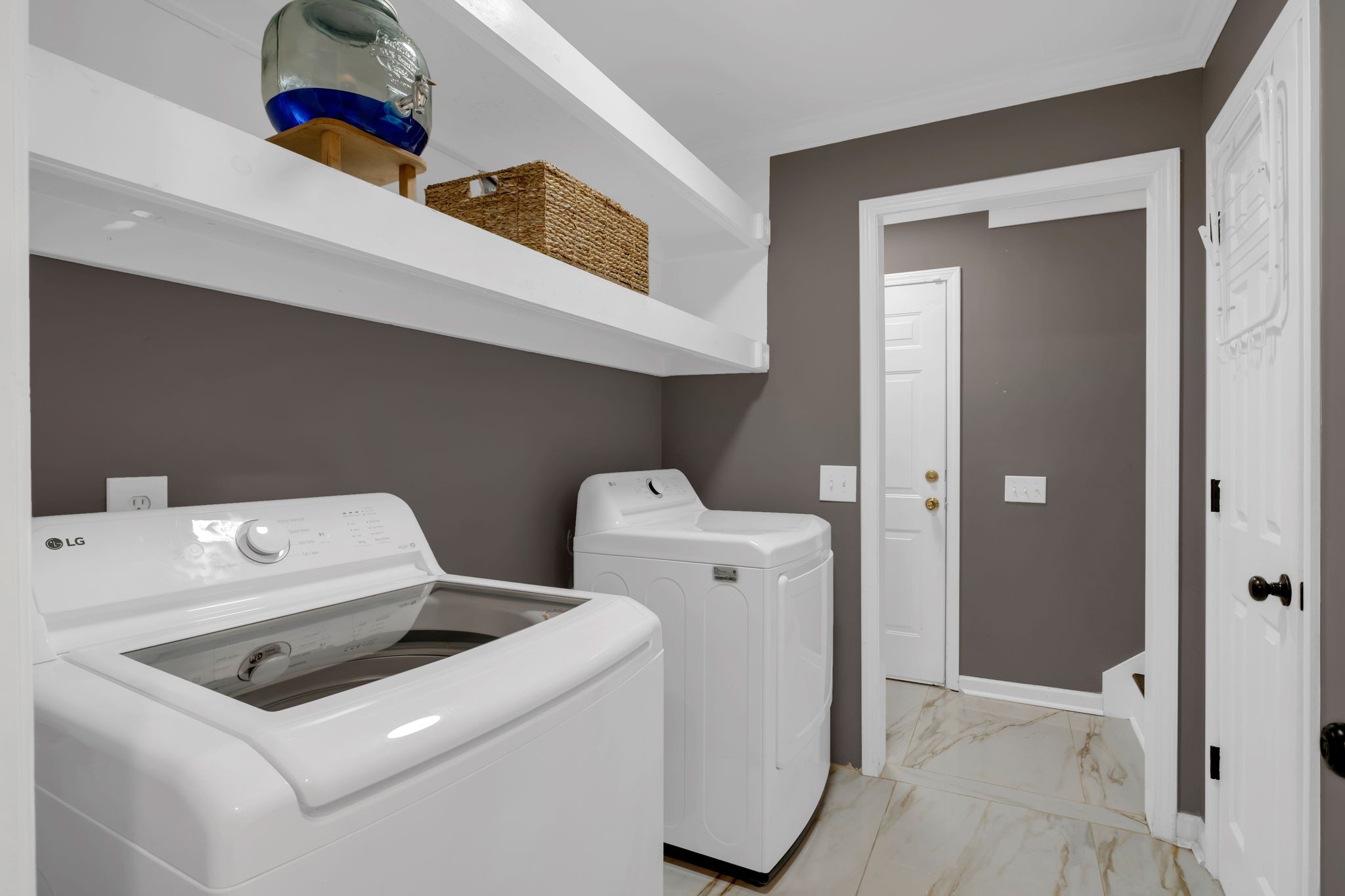 532 Windy Road Mount Juliet, TN 37122 - Photo 16 of 35 a utility room with dryer and washer