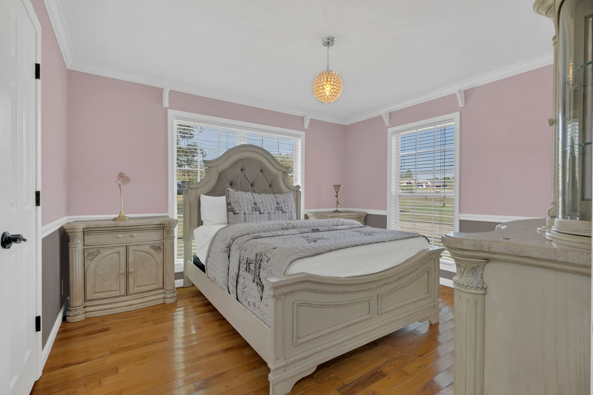 532 Windy Road Mount Juliet, TN 37122 - Photo 21 of 35 a spacious bedroom with a bed and a table