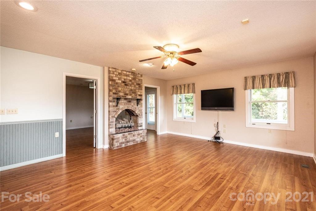 270 Mamie Cook Road Boone, NC 28607 - Photo 16 of 48 Gallery Image 16