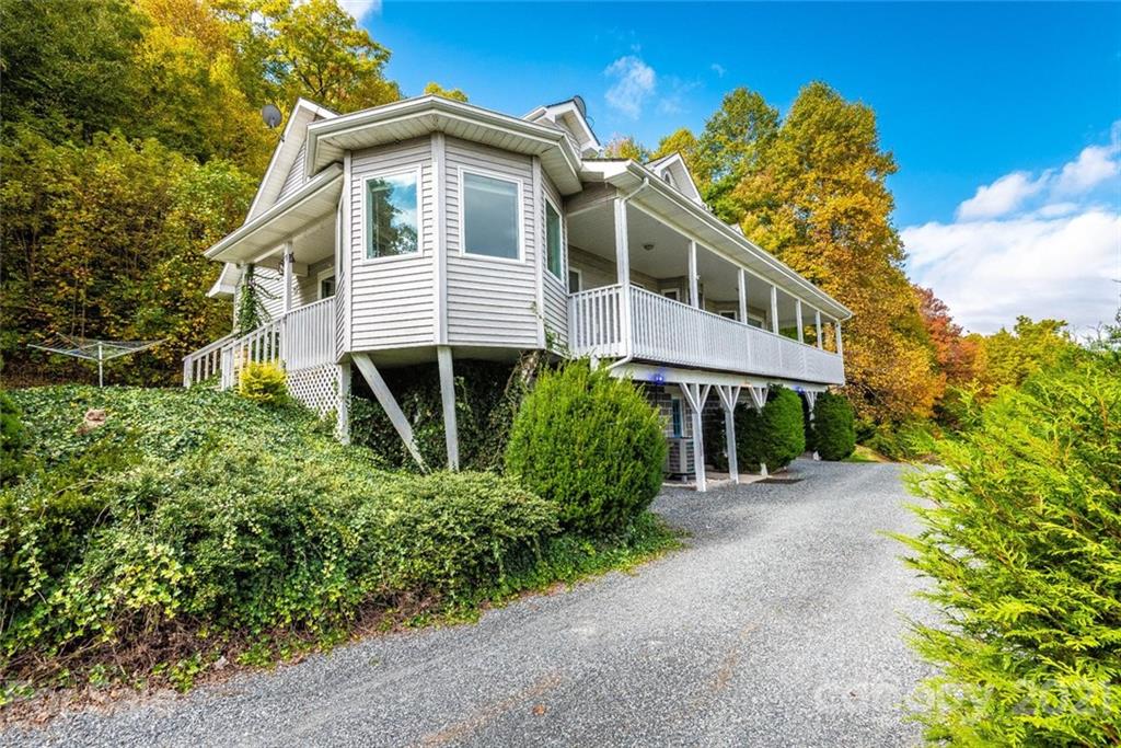 270 Mamie Cook Road Boone, NC 28607 - Photo 3 of 48 Gallery Image 3