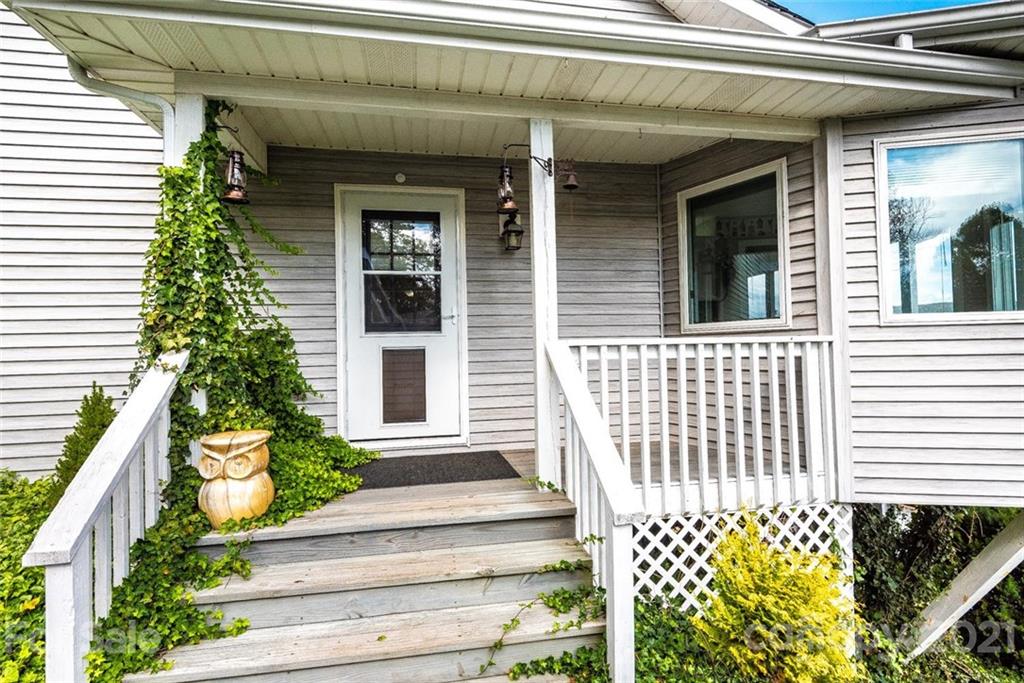 270 Mamie Cook Road Boone, NC 28607 - Photo 4 of 48 Gallery Image 4