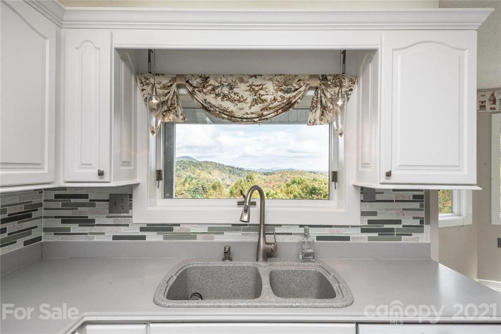 270 Mamie Cook Road Boone, NC 28607 - Photo 7 of 48 Gallery Image 7