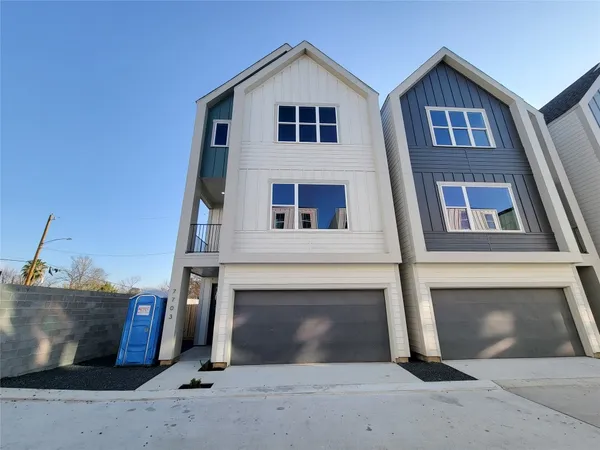 $2,995 | 7703 Earl Rudder Way, Houston, TX 77055