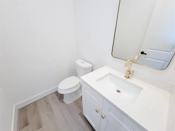 $2,995 | 7703 Earl Rudder Way, Houston, TX 77055