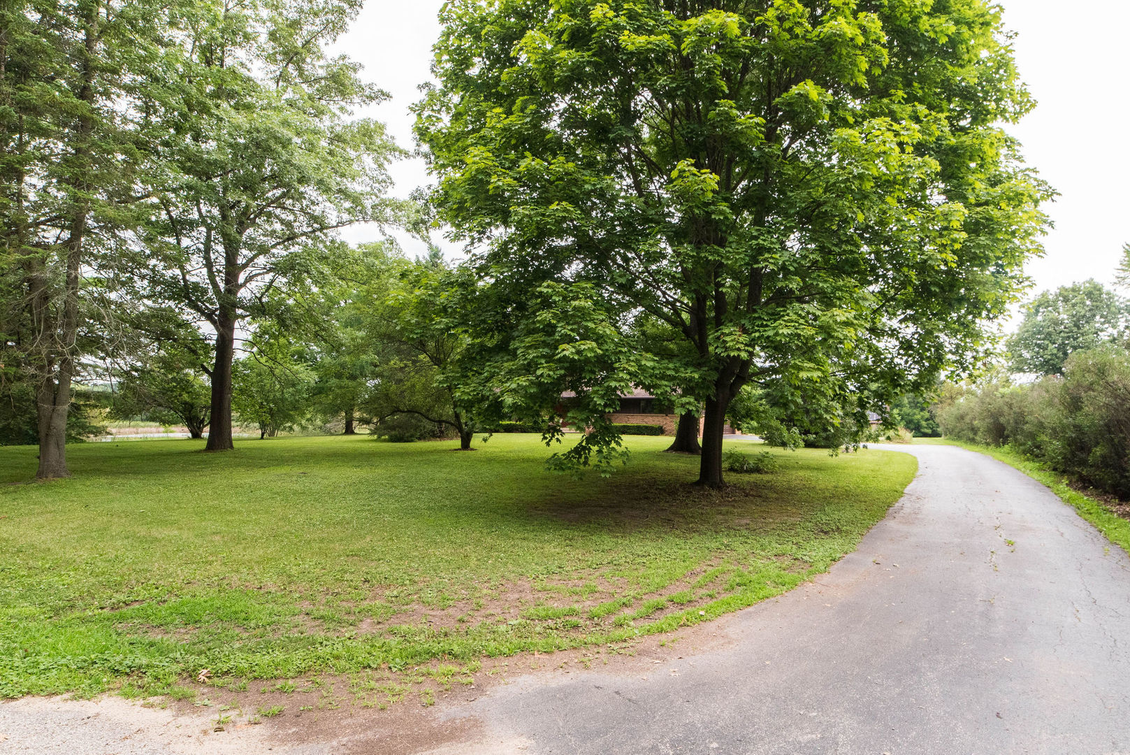 16045 Whipple Road Sycamore, IL 60178 - Photo 51 of 60 a view of a trees in a park