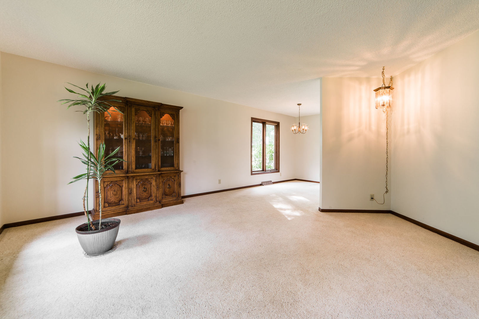 16045 Whipple Road Sycamore, IL 60178 - Photo 7 of 60