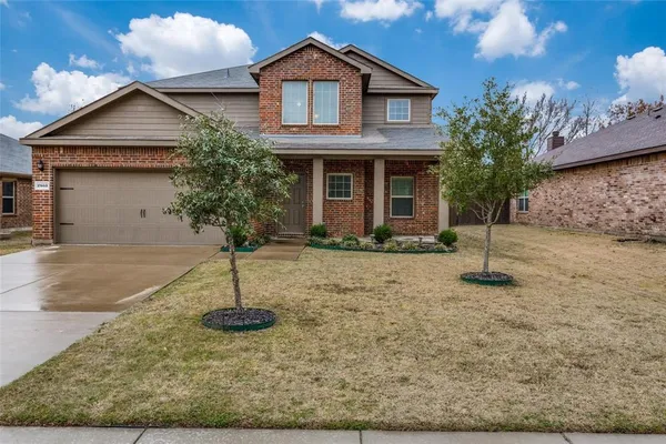 $2,600 | 2903 Castlebend Drive, Seagoville, TX 75159