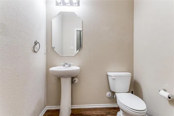 $2,600 | 2903 Castlebend Drive, Seagoville, TX 75159