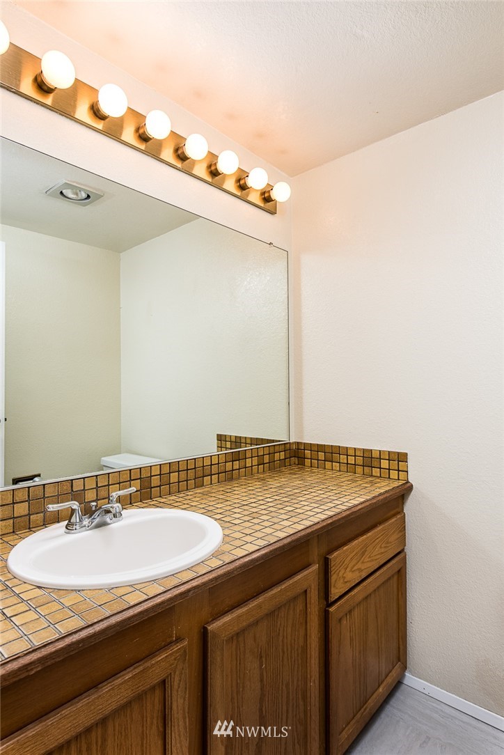 11545 Southeast 175th Street, Unit 2 Renton, WA 98055 - Photo 7 of 13 Gallery Image 7