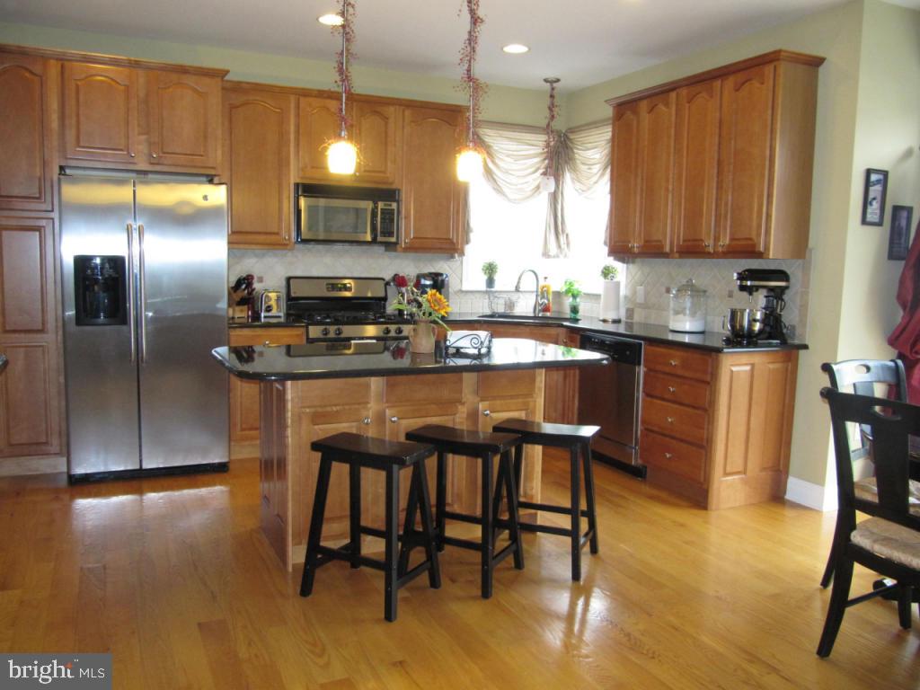 325 Cobblers Court Lititz, PA 17543 - Photo 4 of 22