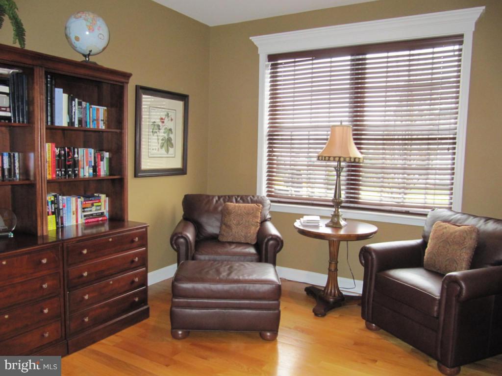 325 Cobblers Court Lititz, PA 17543 - Photo 9 of 22