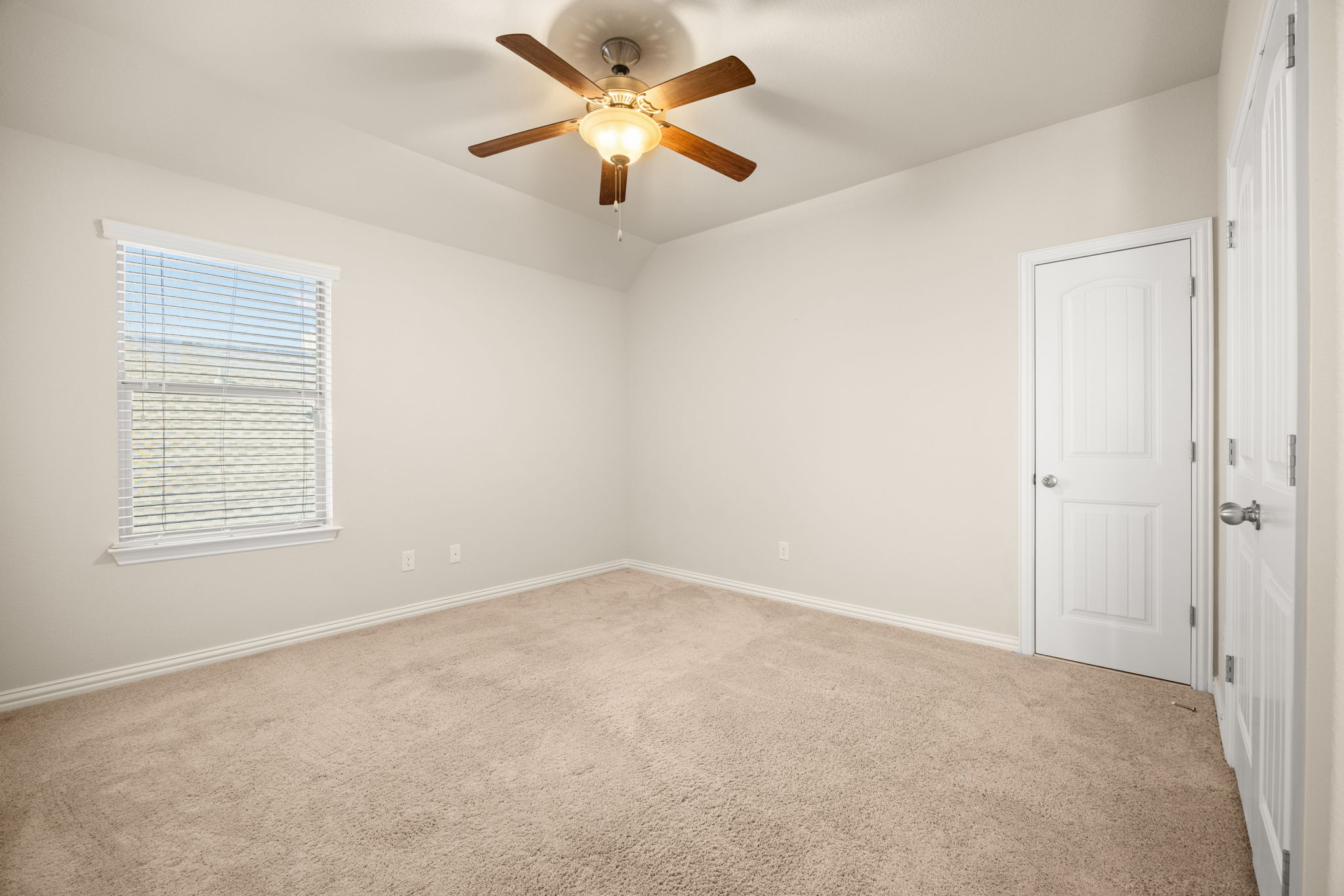 2452 Millbrook Loop Leander, TX 78641 - Photo 26 of 40