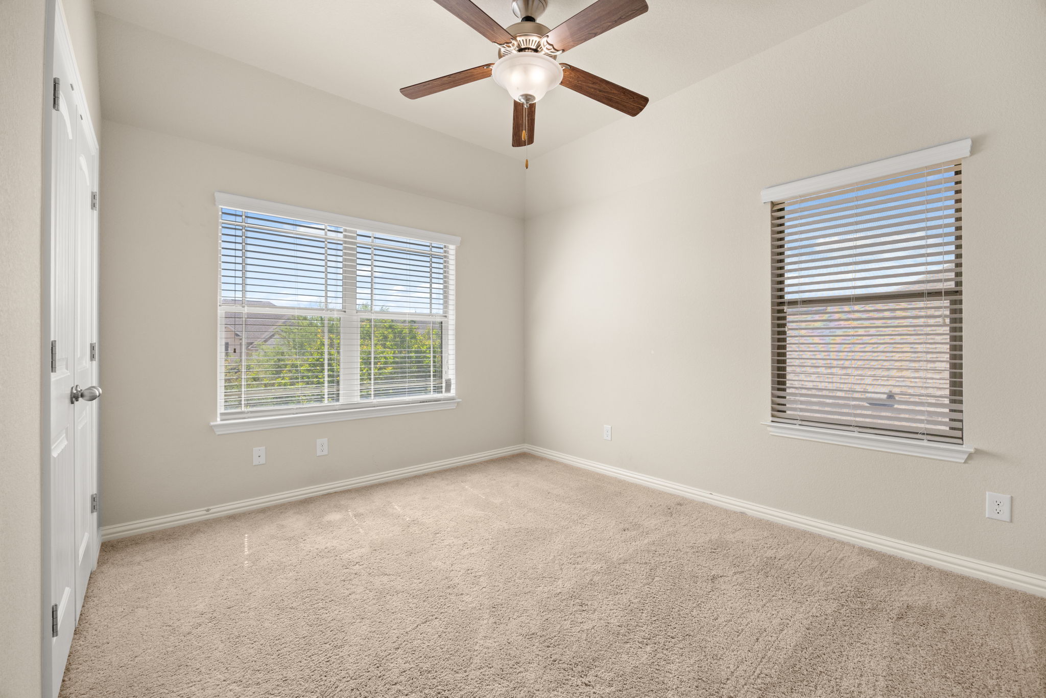 2452 Millbrook Loop Leander, TX 78641 - Photo 28 of 40