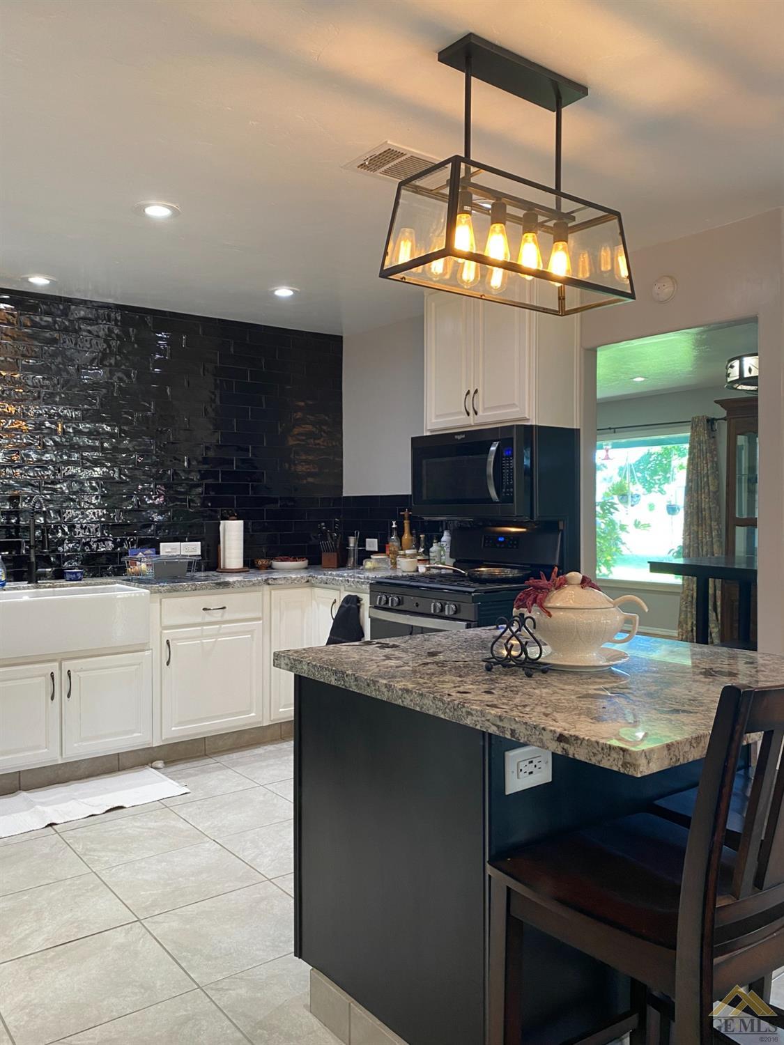 Undisclosed Address Wasco, CA 93280 - Photo 17 of 40