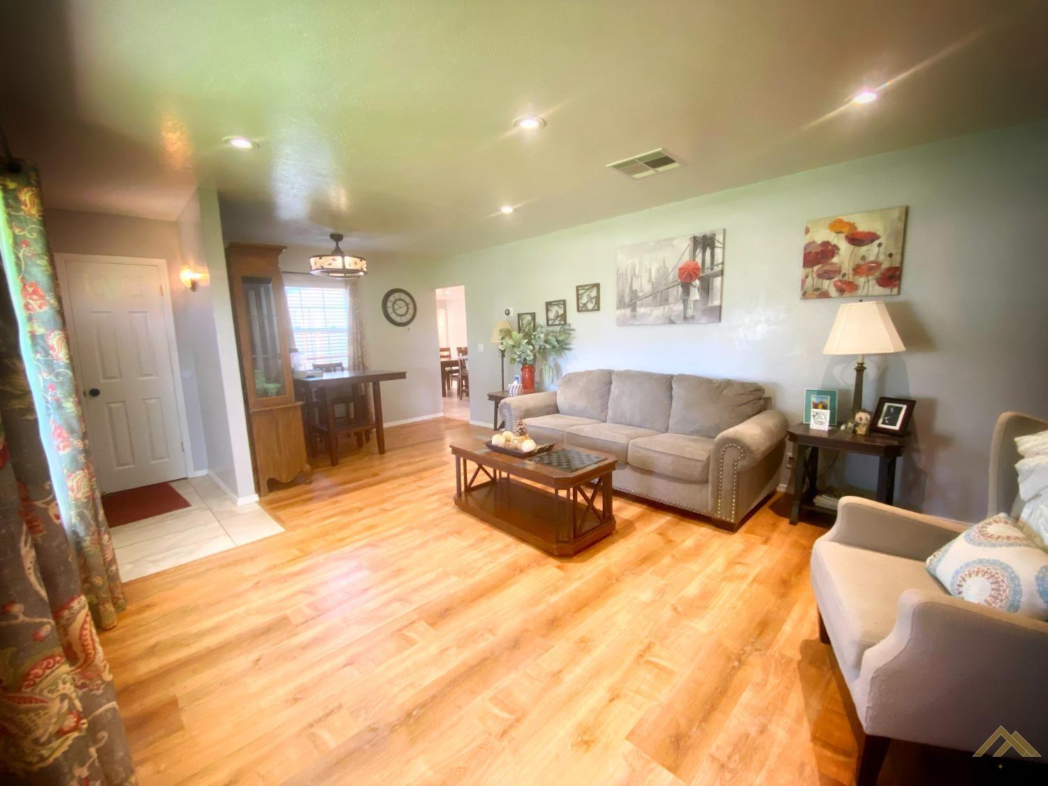 Undisclosed Address Wasco, CA 93280 - Photo 19 of 40