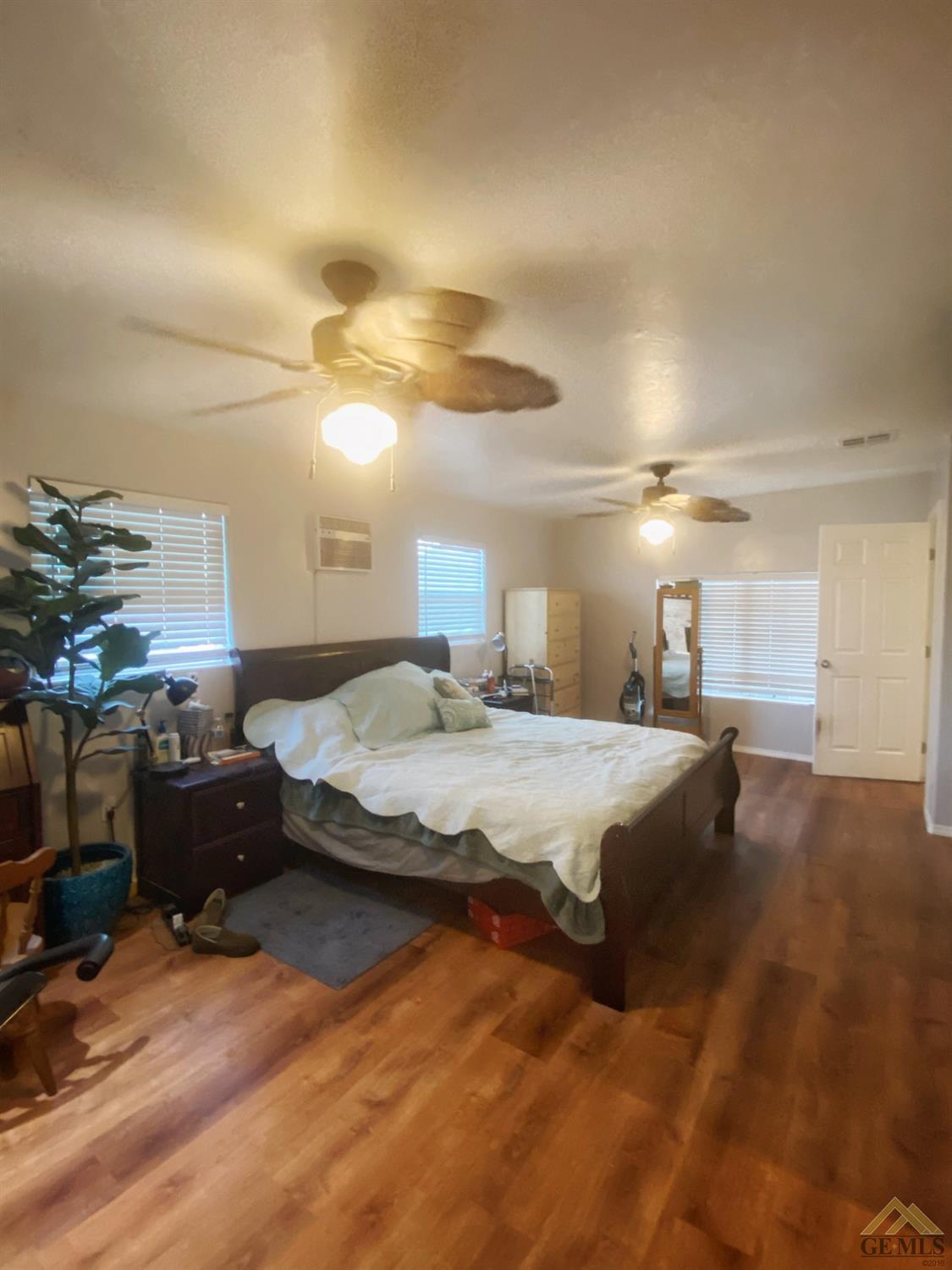 Undisclosed Address Wasco, CA 93280 - Photo 26 of 40