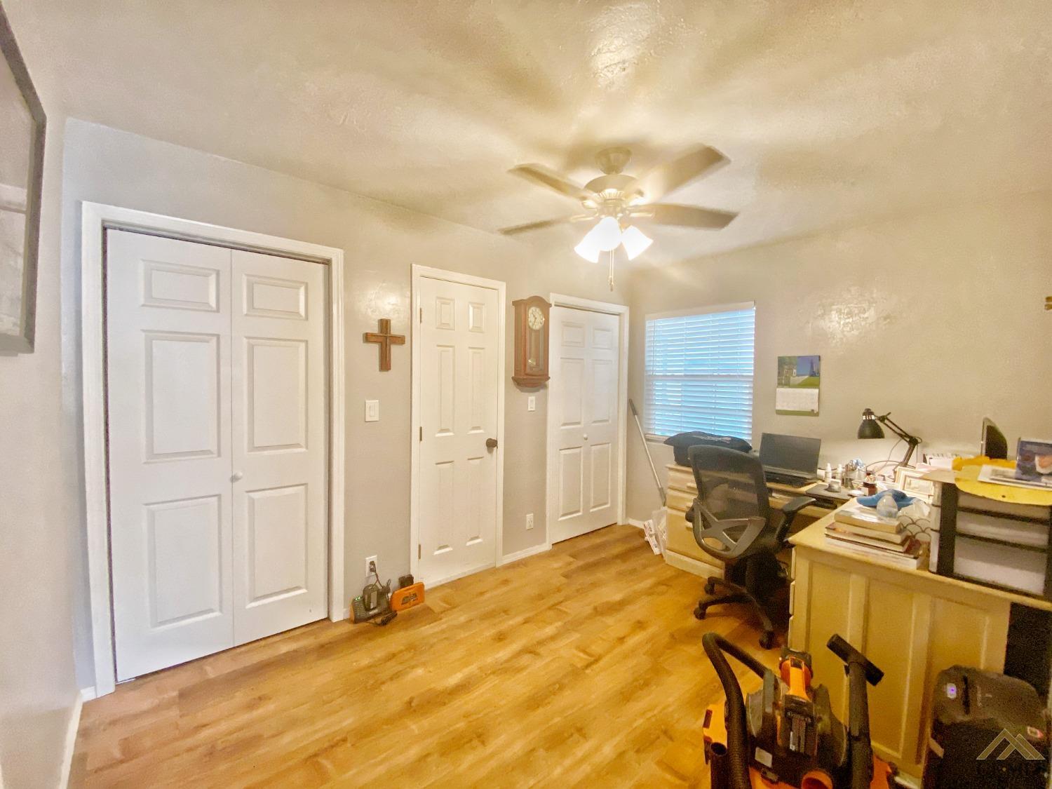 Undisclosed Address Wasco, CA 93280 - Photo 39 of 40