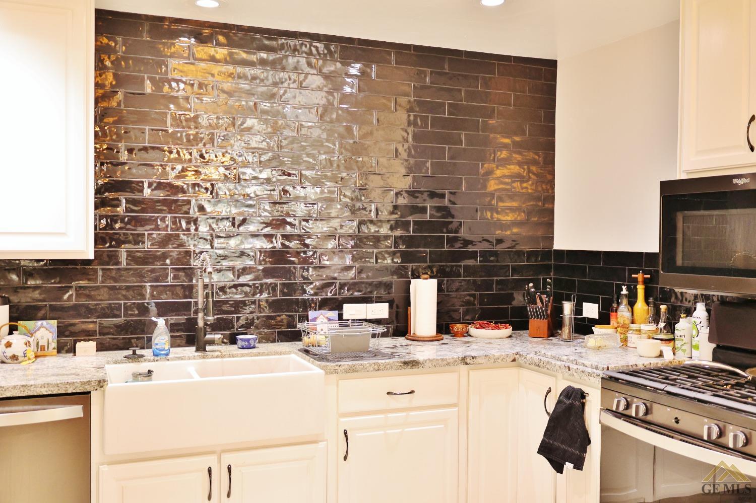 Undisclosed Address Wasco, CA 93280 - Photo 8 of 40