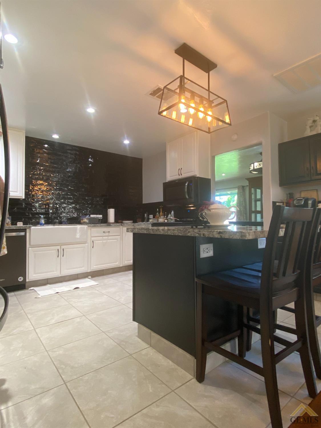 Undisclosed Address Wasco, CA 93280 - Photo 10 of 40