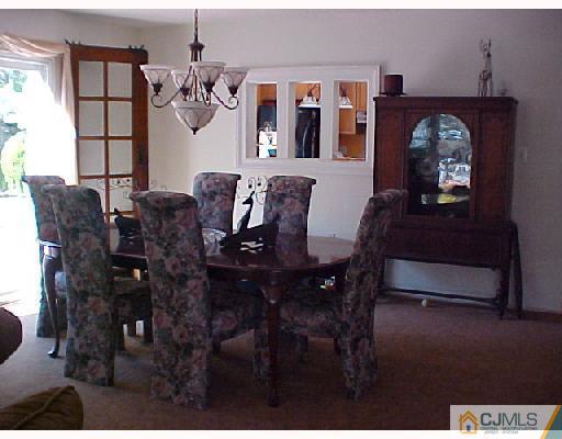40 Rice Run East Brunswick, NJ 08816 - Photo 8 of 10 Gallery Image 8