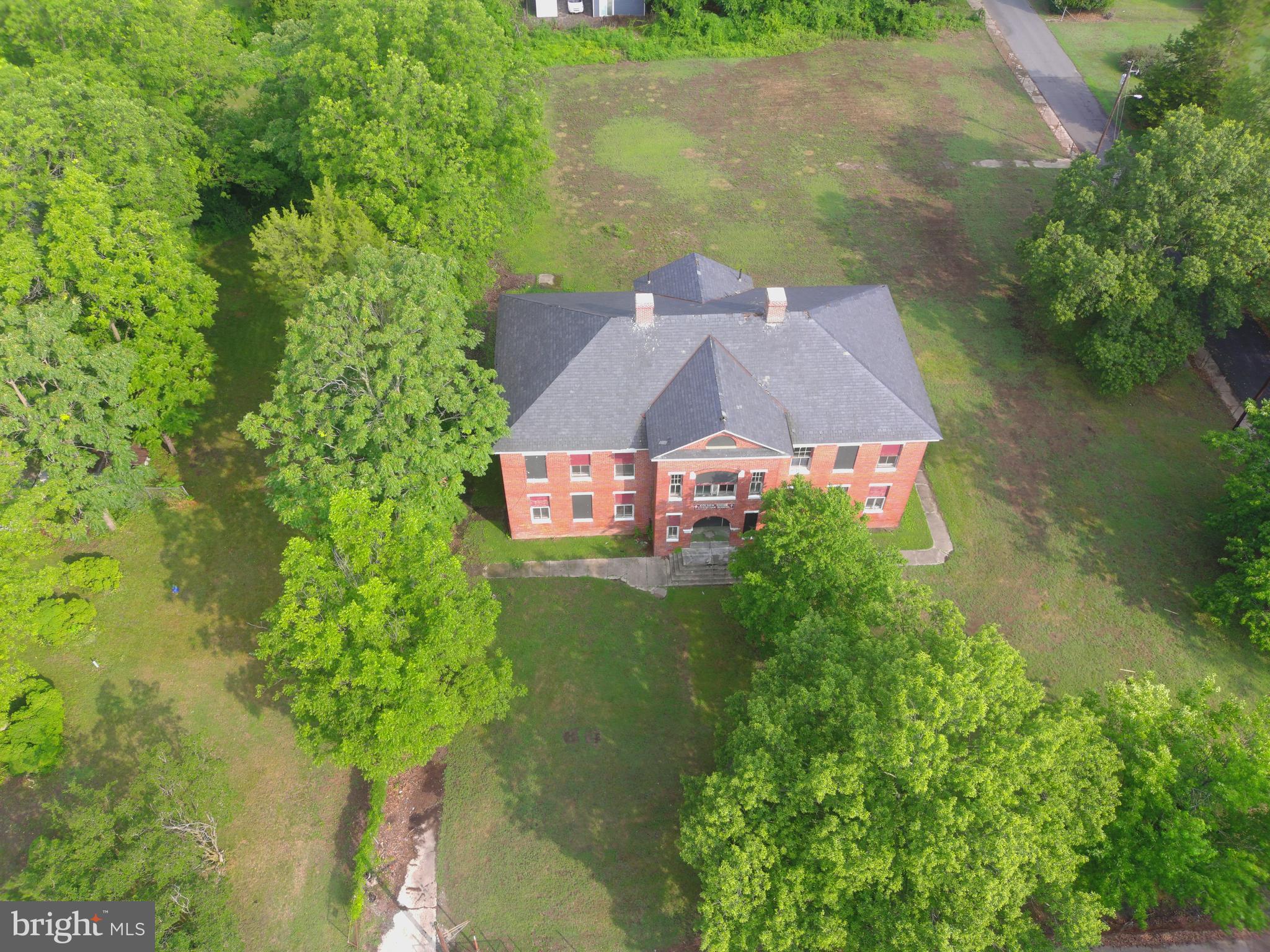 201 Mill Street Cambridge, MD 21613 - Photo 1 of 20 Magnificent property with huge potential