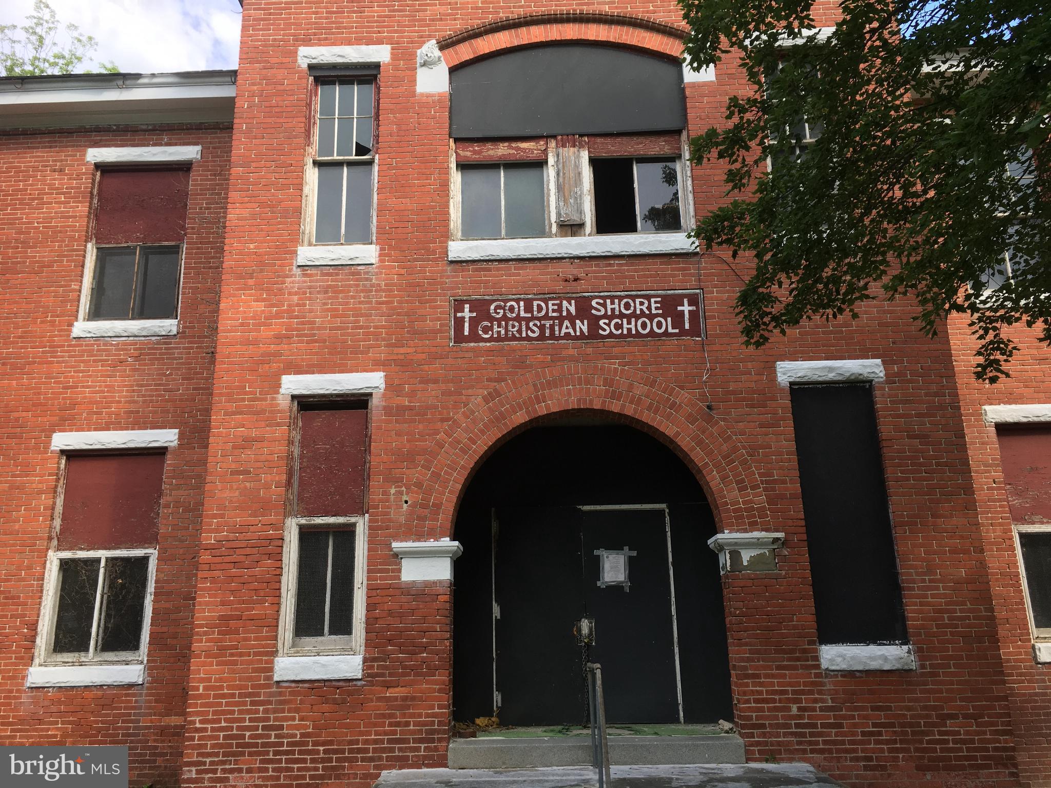 201 Mill Street Cambridge, MD 21613 - Photo 3 of 20 Academy School front entrance