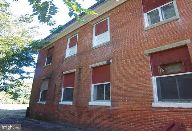 201 Mill Street Cambridge, MD 21613 - Photo 7 of 20 West elevation