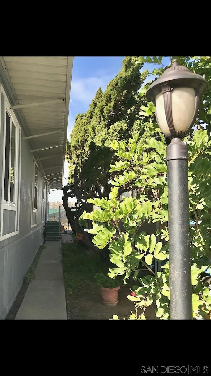 4792 1/2 Old Cliffs Road San Diego, CA 92120 - Photo 4 of 35 Gallery Image 4