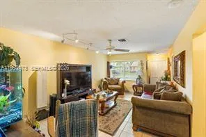 $2,300 | 7651 Northwest 74th Avenue, Unit 1, Tamarac, FL 33321