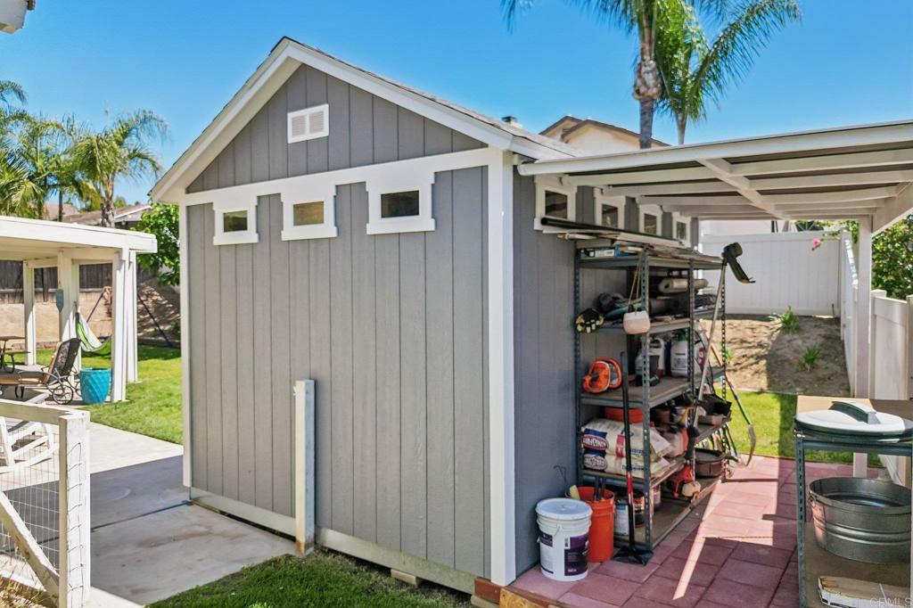 1602 Tonia Court Riverside, CA 92506 - Photo 34 of 48