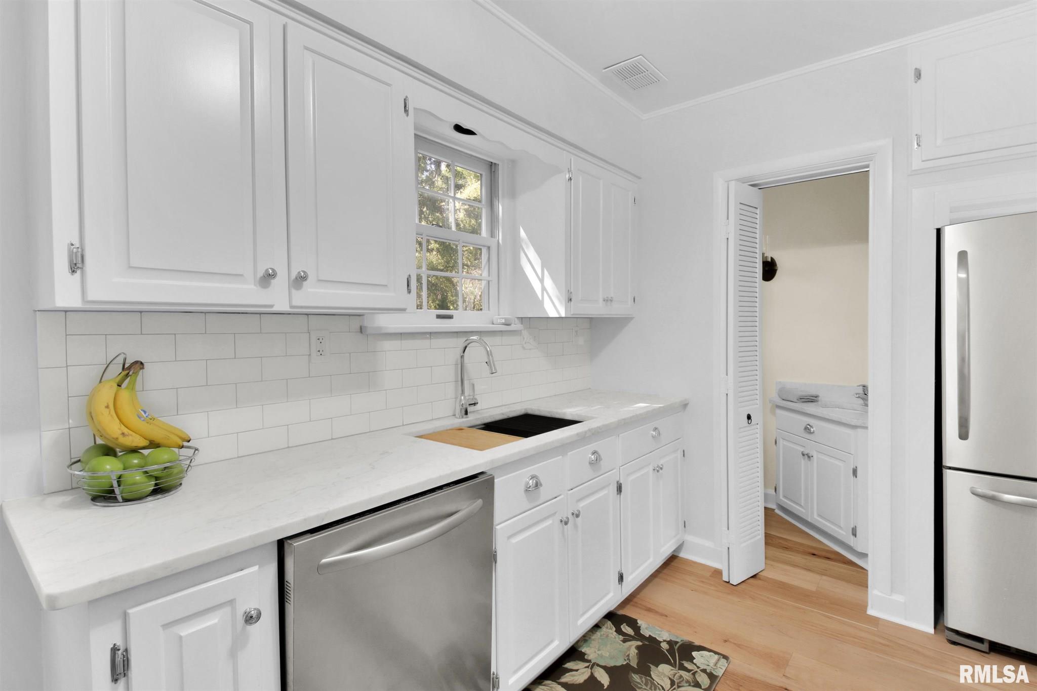 147 East Southgate Road Peoria, IL 61614 - Photo 15 of 33 Gallery Image 15