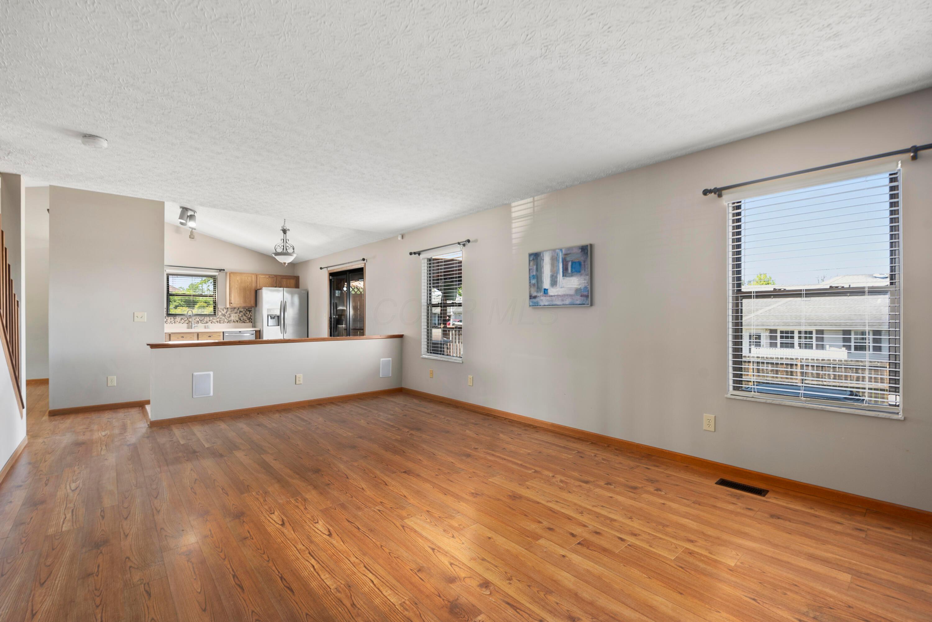 4686 Gilman Road Columbus, OH 43228 - Photo 9 of 43 Family Room