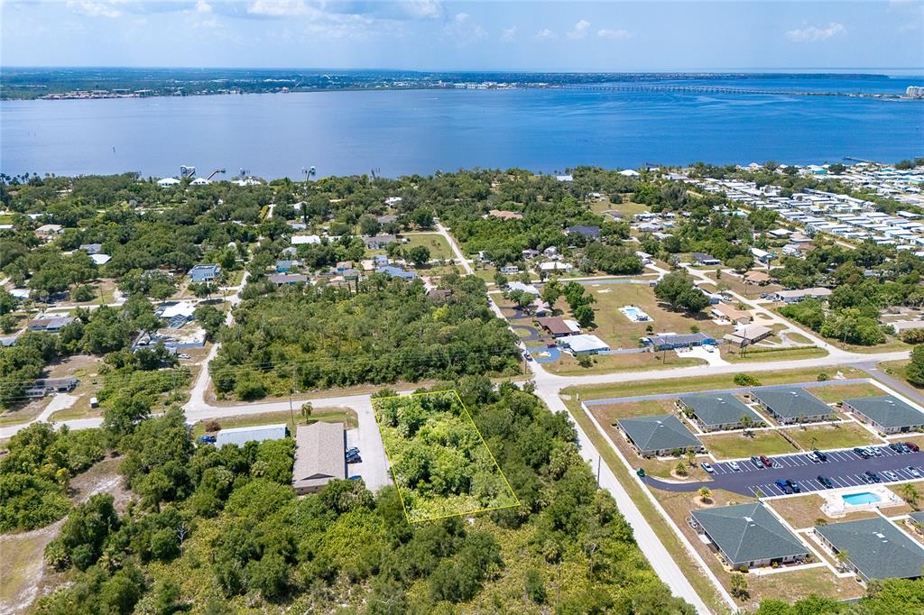 25018 Harbor View Road Punta Gorda, FL 33980 - Photo 9 of 12 a view of a city