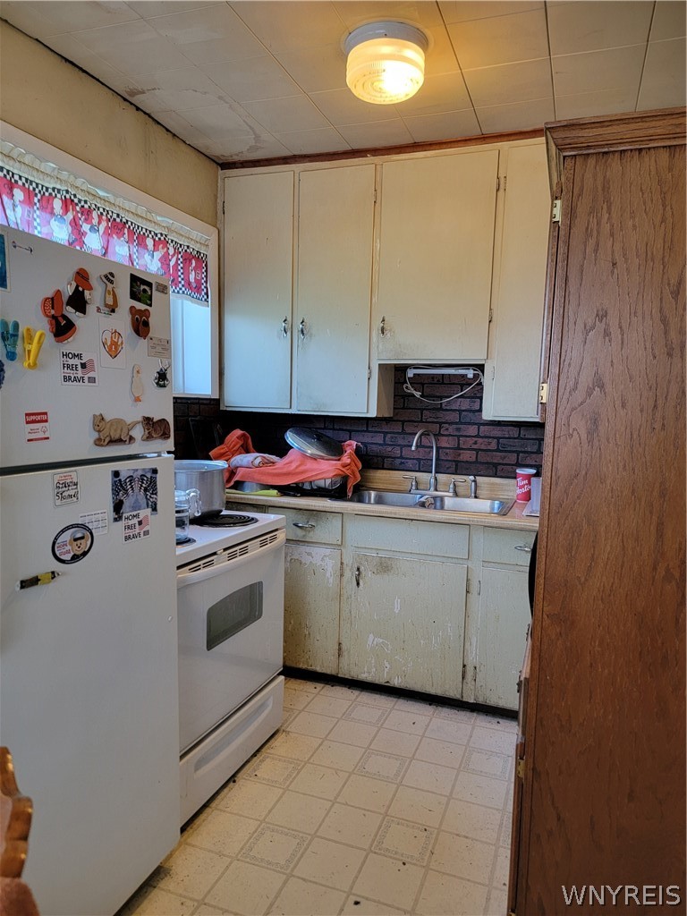 2351 Checkered Tavern Road Hartland, NY 14008 - Photo 13 of 25