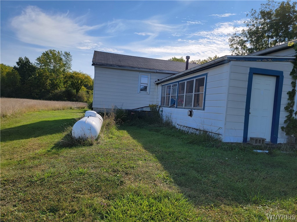 2351 Checkered Tavern Road Hartland, NY 14008 - Photo 6 of 25