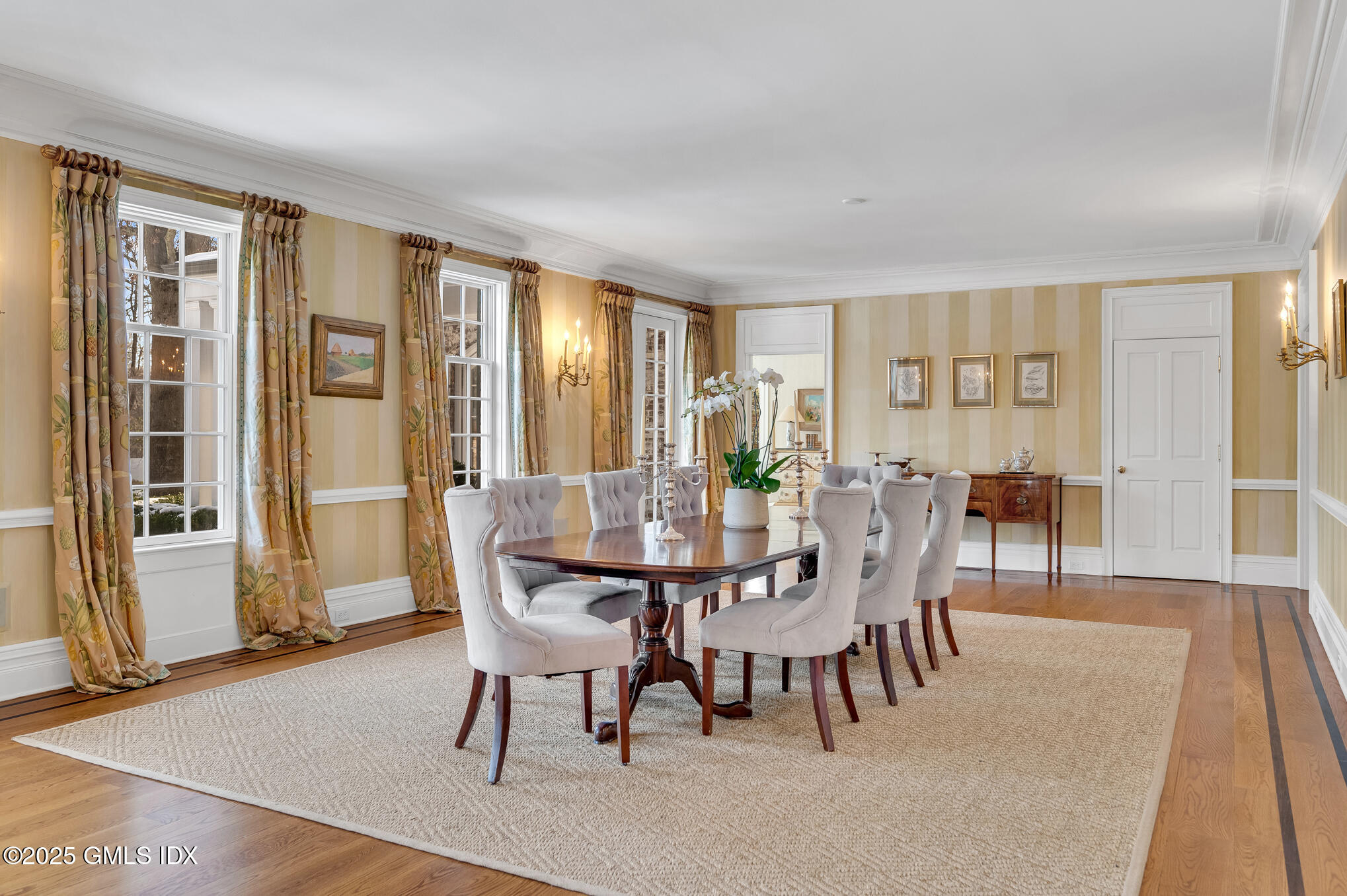 375 Round Hill Road Greenwich, CT 06831 - Photo 11 of 35 Z6A_8683