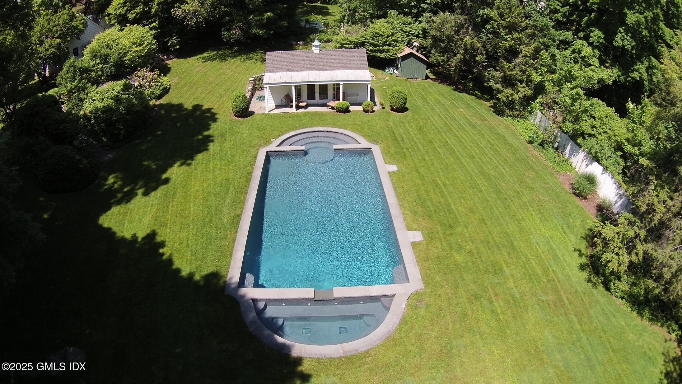 375 Round Hill Road Greenwich, CT 06831 - Photo 3 of 35 375 Pool Shot