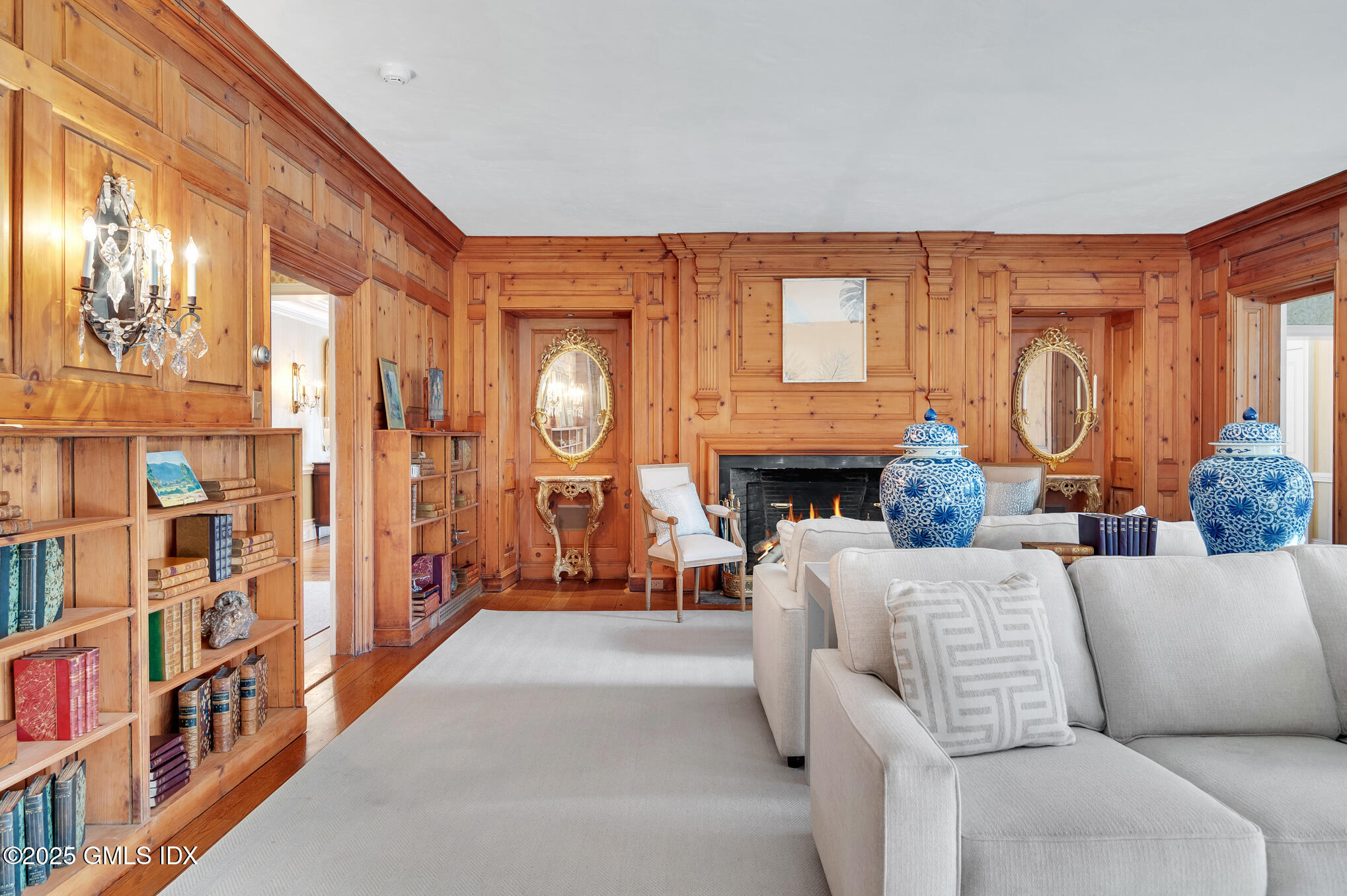 375 Round Hill Road Greenwich, CT 06831 - Photo 8 of 35 Z6A_8617